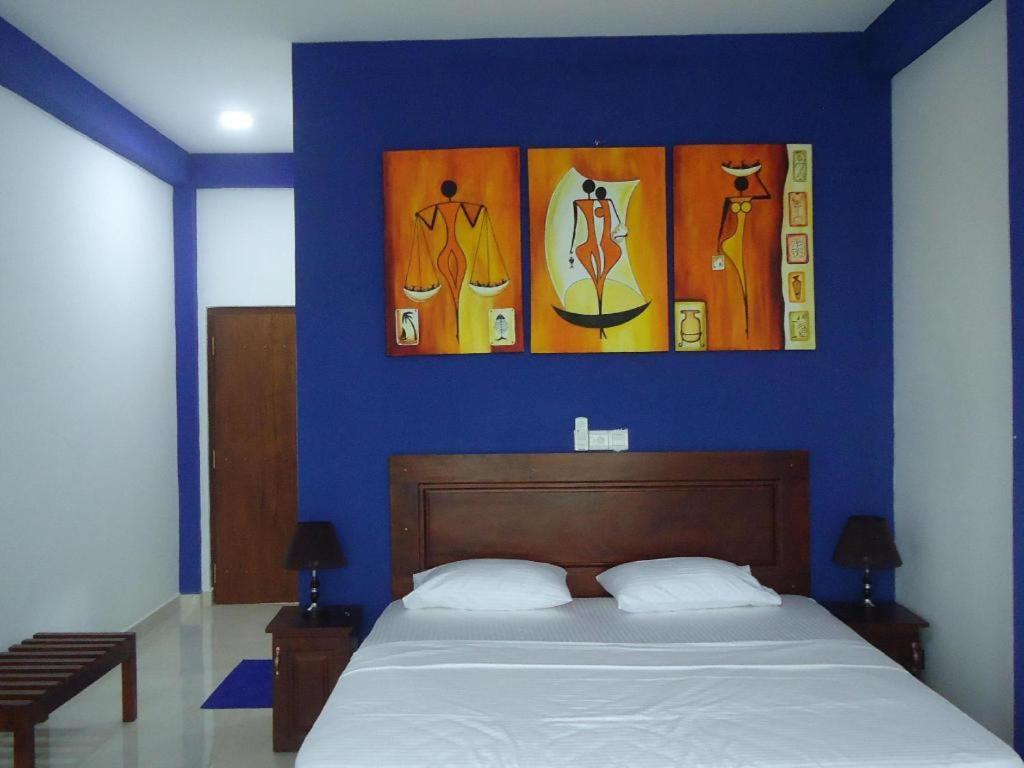 Bridge Hotel Negombo Kimbulapitiya Exteriör bild